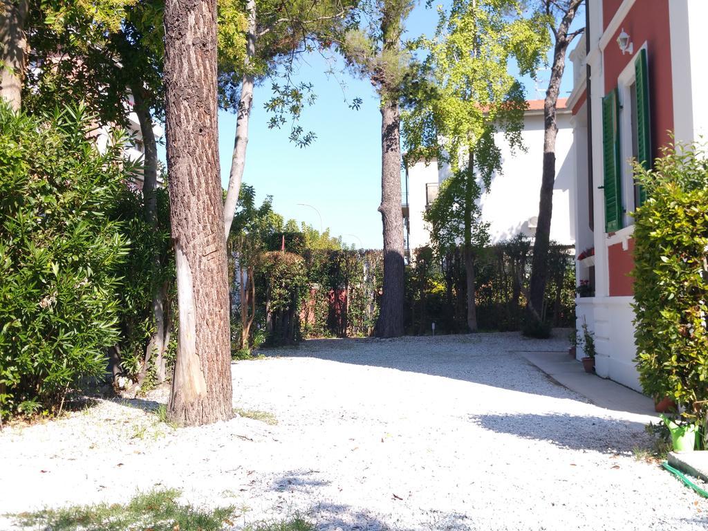 B&B Villa Regina Пиза Экстерьер фото